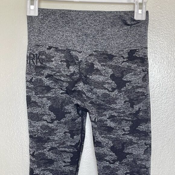 Gymshark Womens Leggings Size Medium Gray Camo Activewear Gym Sporty Workout - Picture 7 of 16